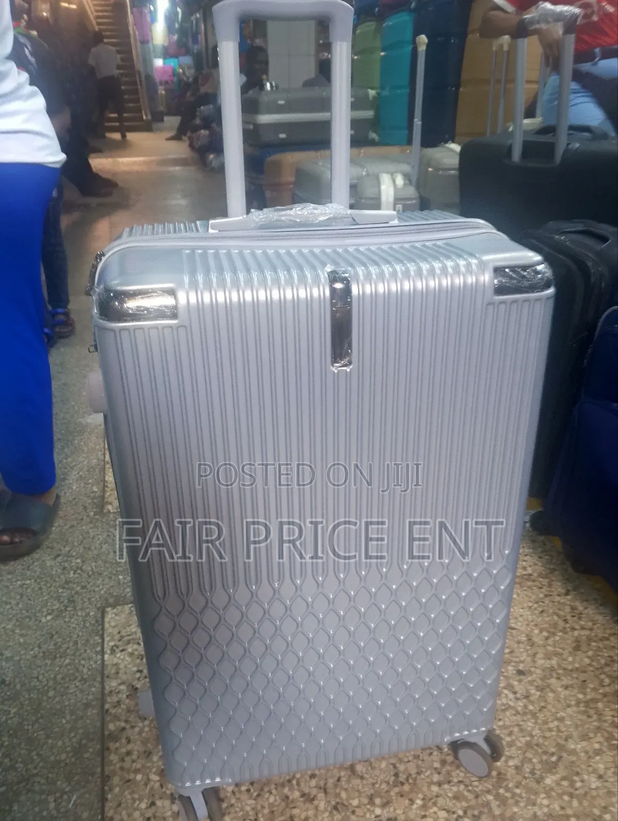 Rubber Plastic Suitcase .Extra Large. ( Silver)