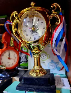 Alarm Clock for Children, Table and Sturdy Room