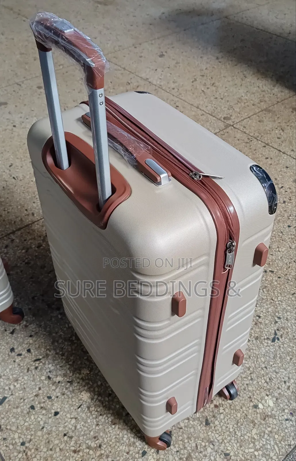 Simple Maiden Suitcase