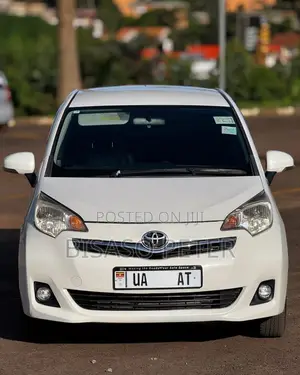Toyota Ractis 1.5 AWD 2011 White