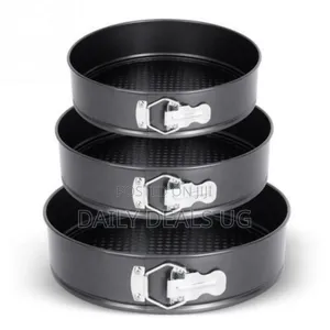 3 Pieces of Round Baking Cake Mould Pans Trays- Black.