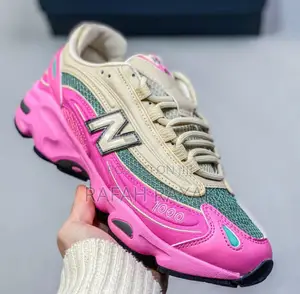 Unisex New Balance 1000 Pink With Sandstone Sneakers