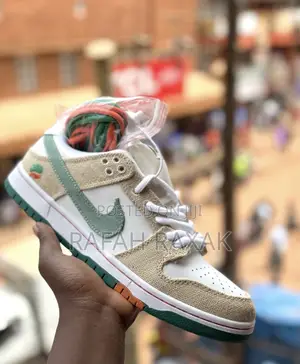 Nike Sb Dunk Low X Jarritos Skateboard Sneakers