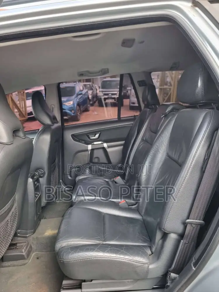 Volvo XC90 2010 Silver