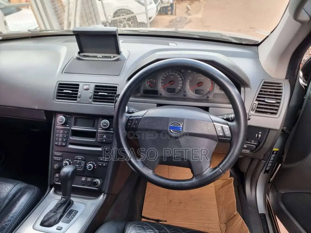 Volvo XC90 2010 Silver