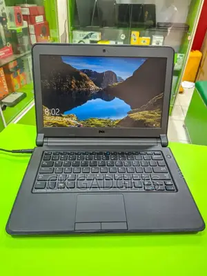 New Laptop Dell Latitude 13 3340 8GB Intel Core I5 HDD 500GB