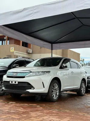 Toyota Harrier 2.0 4WD 2018 Pearl