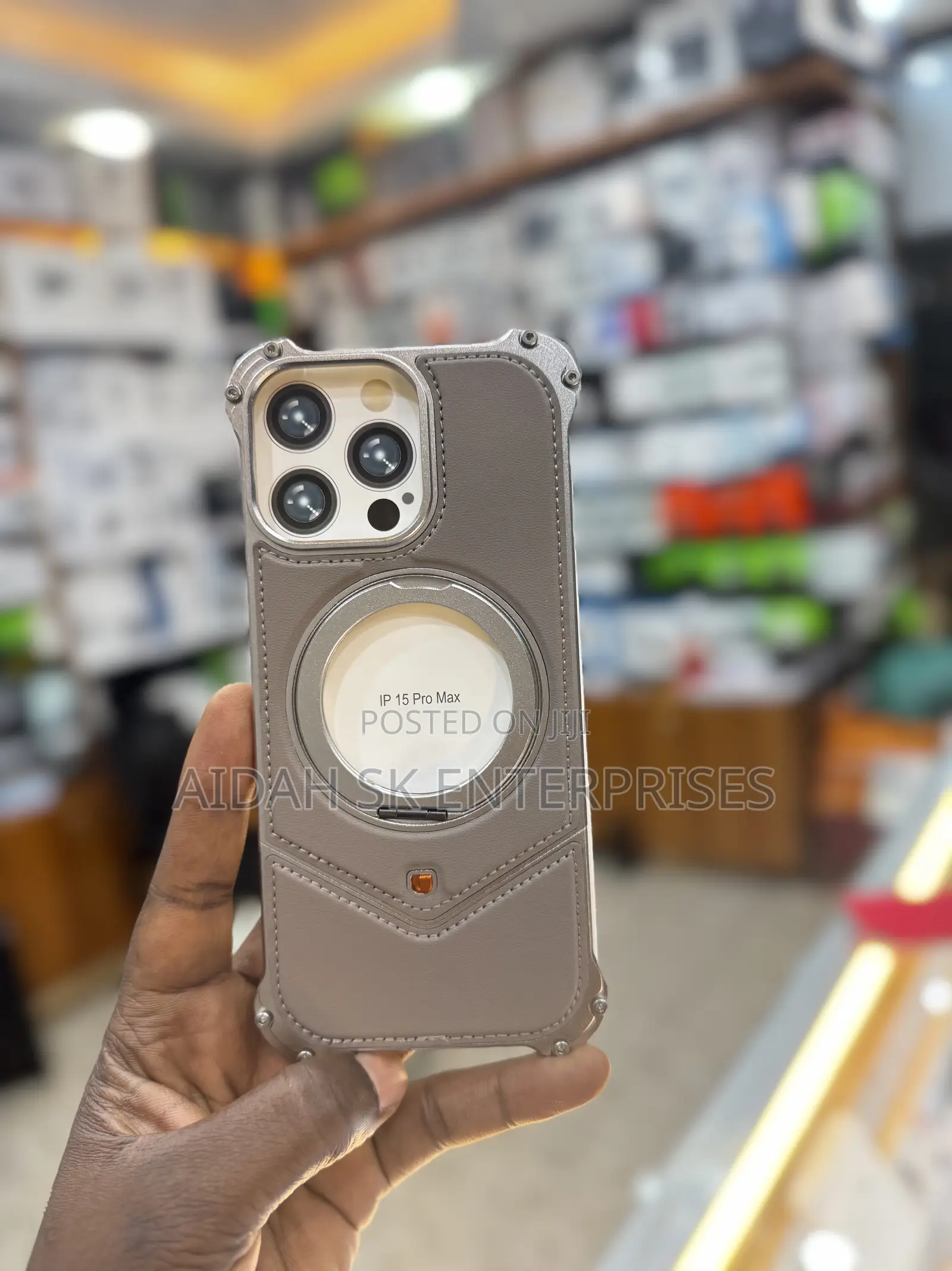 Movenchy Phone Case for 15 Promax Gray