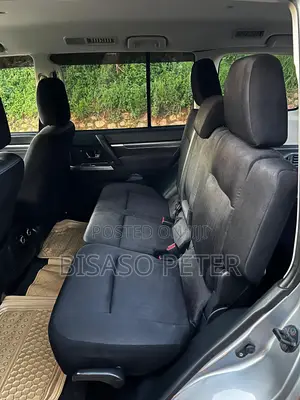 Mitsubishi Pajero 2013 Silver