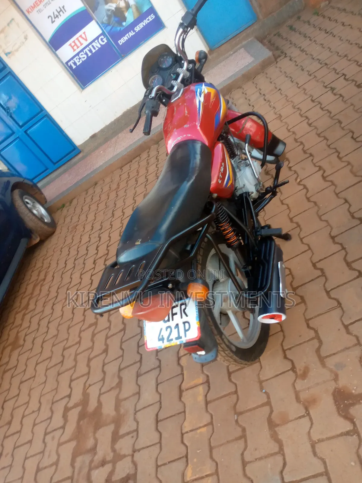 Bajaj Boxer 125 2023 Red