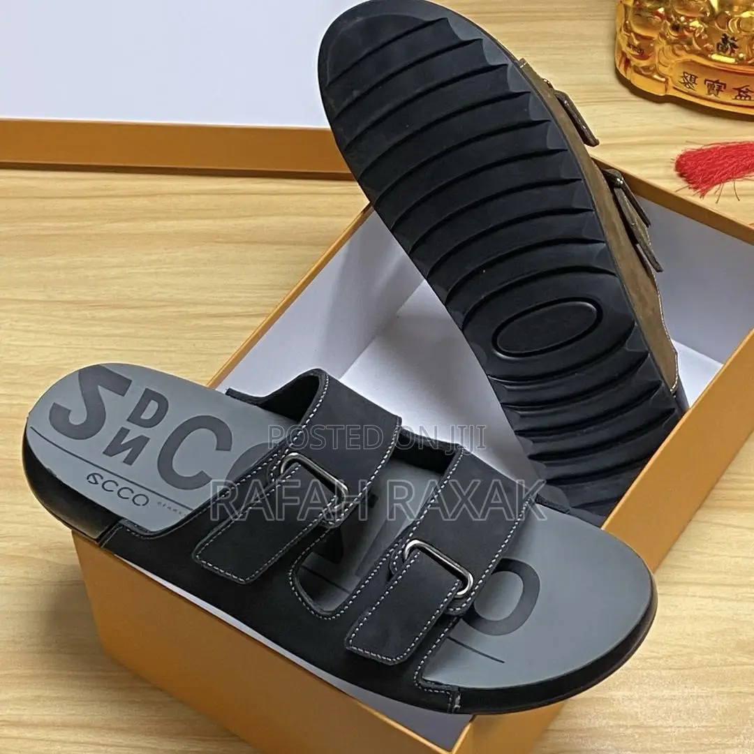 Original Black Leather Ecco Cozmo Sandals