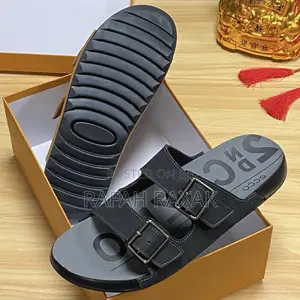 Original Classic Triple Black Ecco Cozmo Leather Sandals