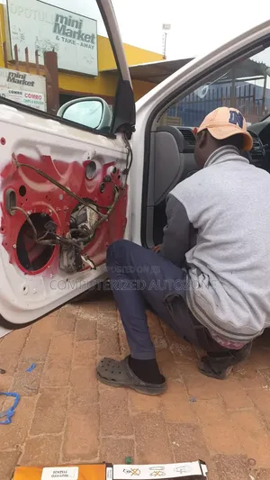 Car Door Locks.Window Repairs and Remote Repairs