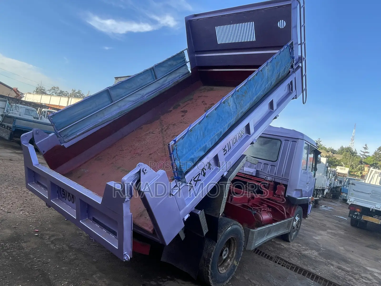 Fuso Dumper