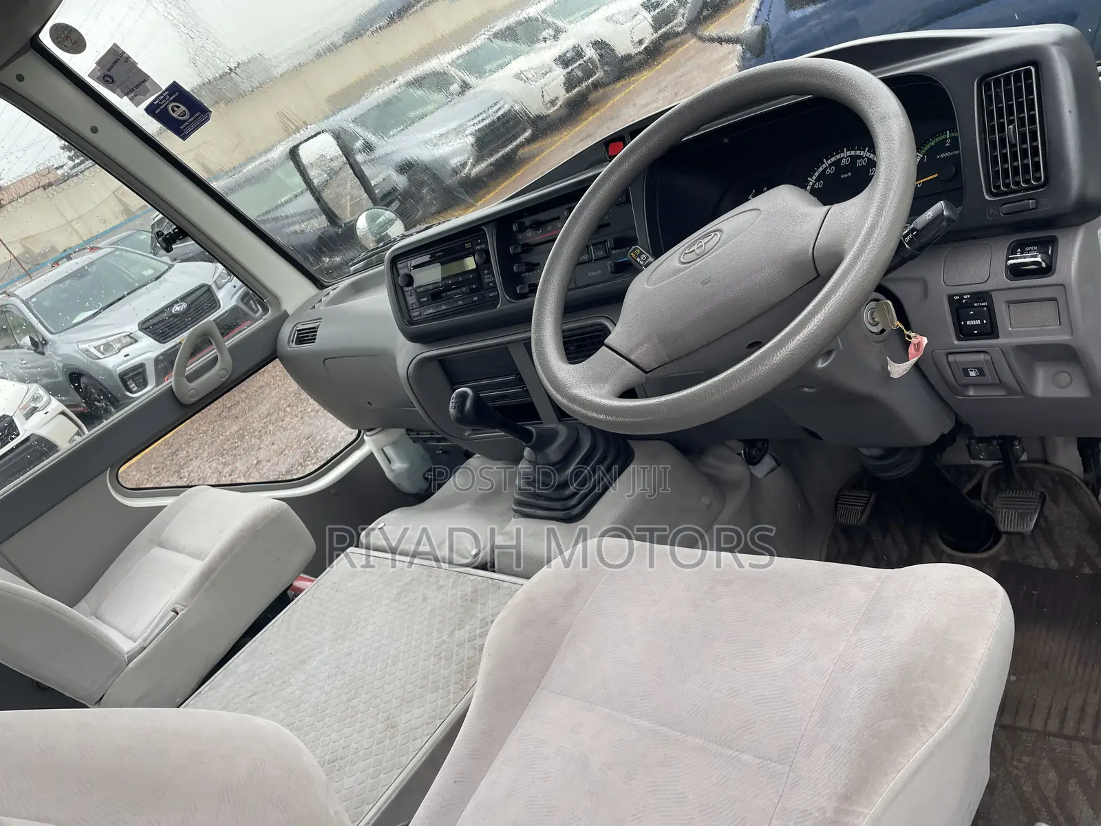 Toyota Coaster 2011 Silver