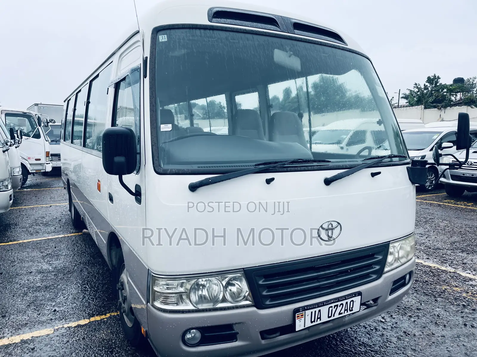 Toyota Coaster 2011 Silver