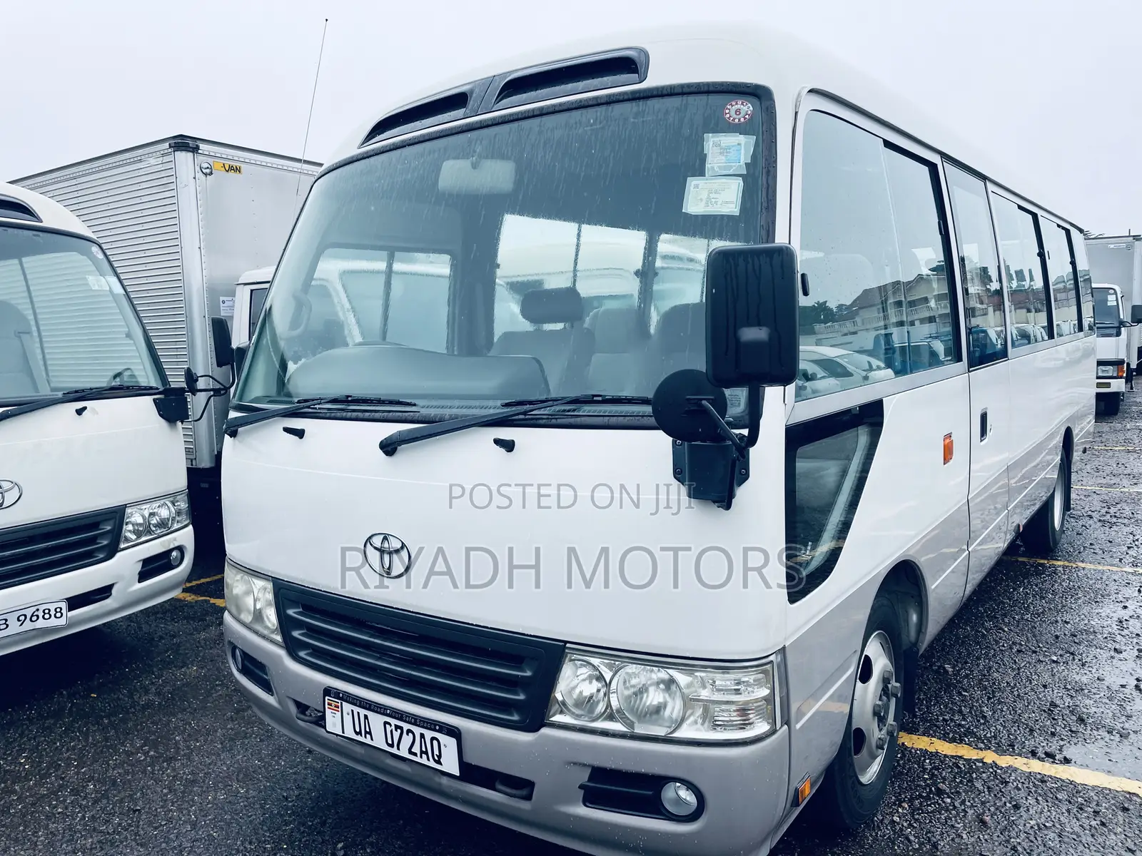 Toyota Coaster 2011 Silver