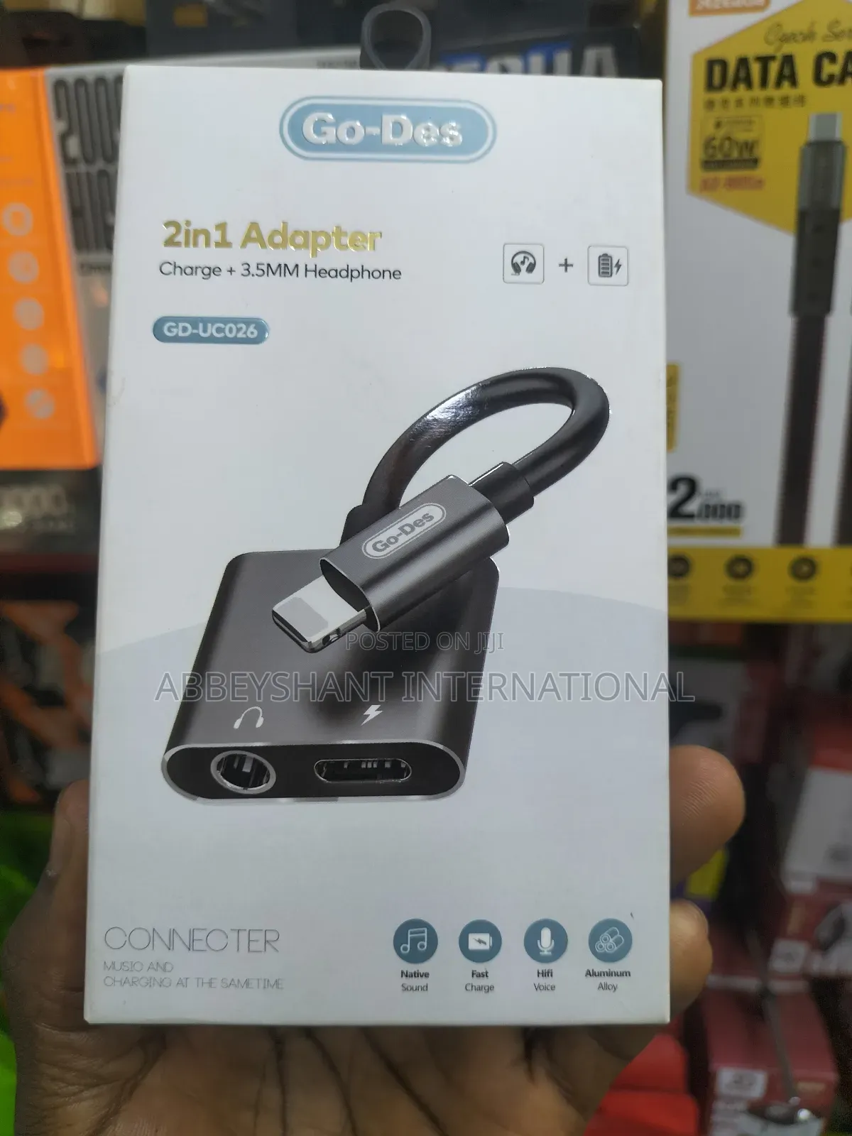 2 in 1 Adapter for Lightning and 3.5mm Headphone