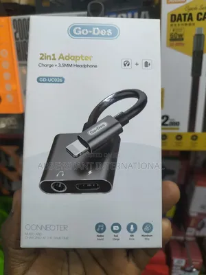 2 in 1 Adapter for Lightning and 3.5mm Headphone