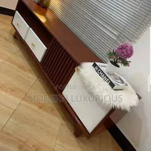 Morning /Deliveries. Tv Stand/for Payment on Delivery!!
/