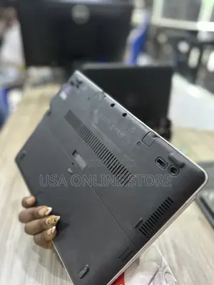 Laptop HP EliteBook Revolve 810 G3 Tablet 8GB Intel Core I7 SSD 128GB