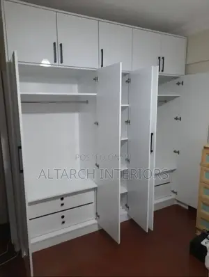 Inbuilt Wardrobe