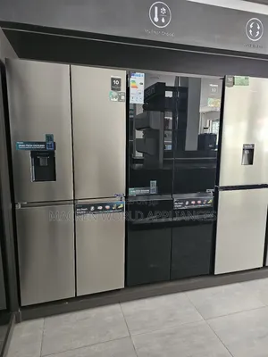 Hisense 610 Liters French Door Silver With Water Dispenser