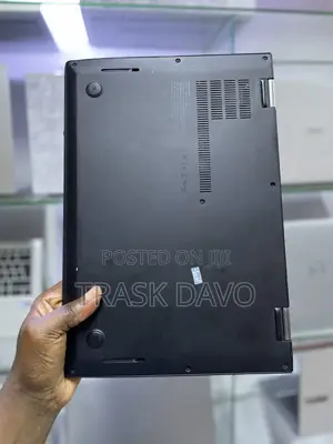 Laptop Lenovo Thinkpad X1 Yoga 8GB Intel Core I5 SSD 256GB
