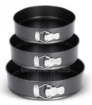 3 Pieces of Round Baking Cake Mould Pans Trays- Black