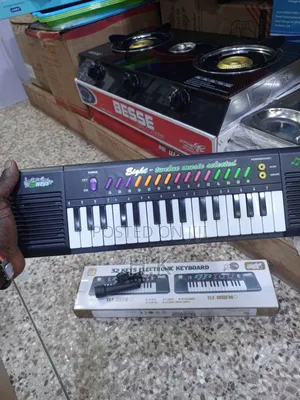 32-Key Electronic Keyboard