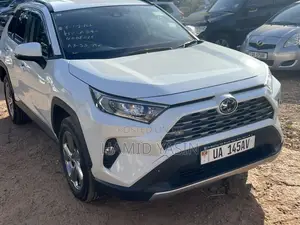 Toyota RAV4 2020 White