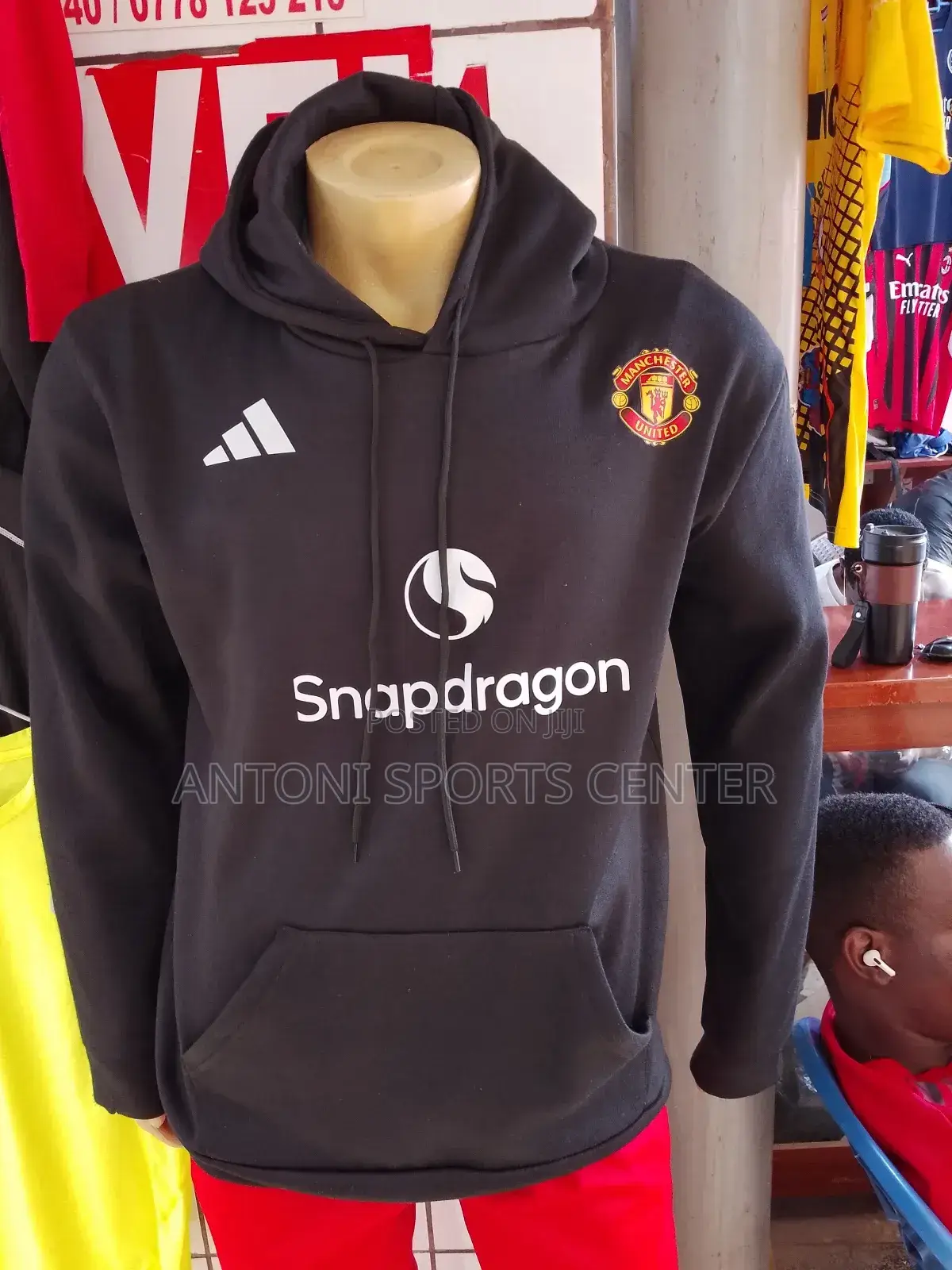 Man U Jumper Black