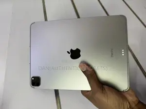 Apple iPad Pro 11 (2022) 128 GB Gray