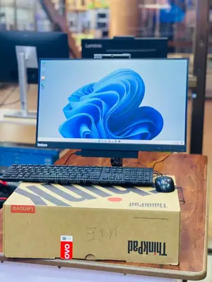 New Lenovo ThinkCentre M900 8GB Intel Core I7 HDD+SSD 500GB