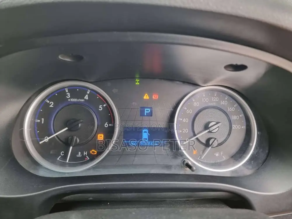 Toyota Hilux 2016 Gray