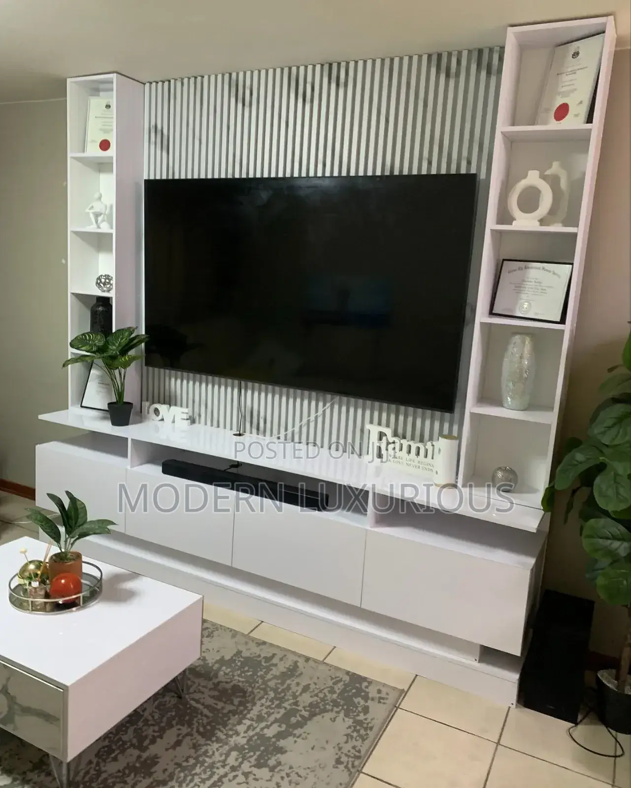White Tv Unit Modern/ Still Available/ Whatspp Number /