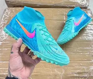 Original Vintage Nike Phantom Gx2 Turf Fair Play Soccer Boot
