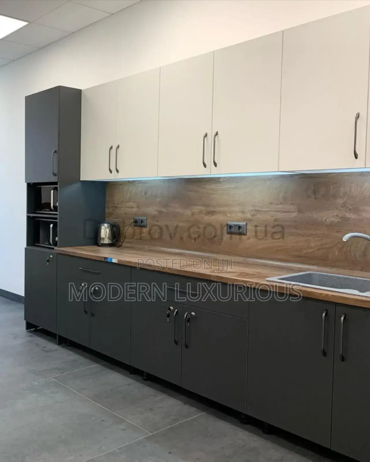 Rubber/ Wood Kitchen Cabinets /Design #Trendingreels/