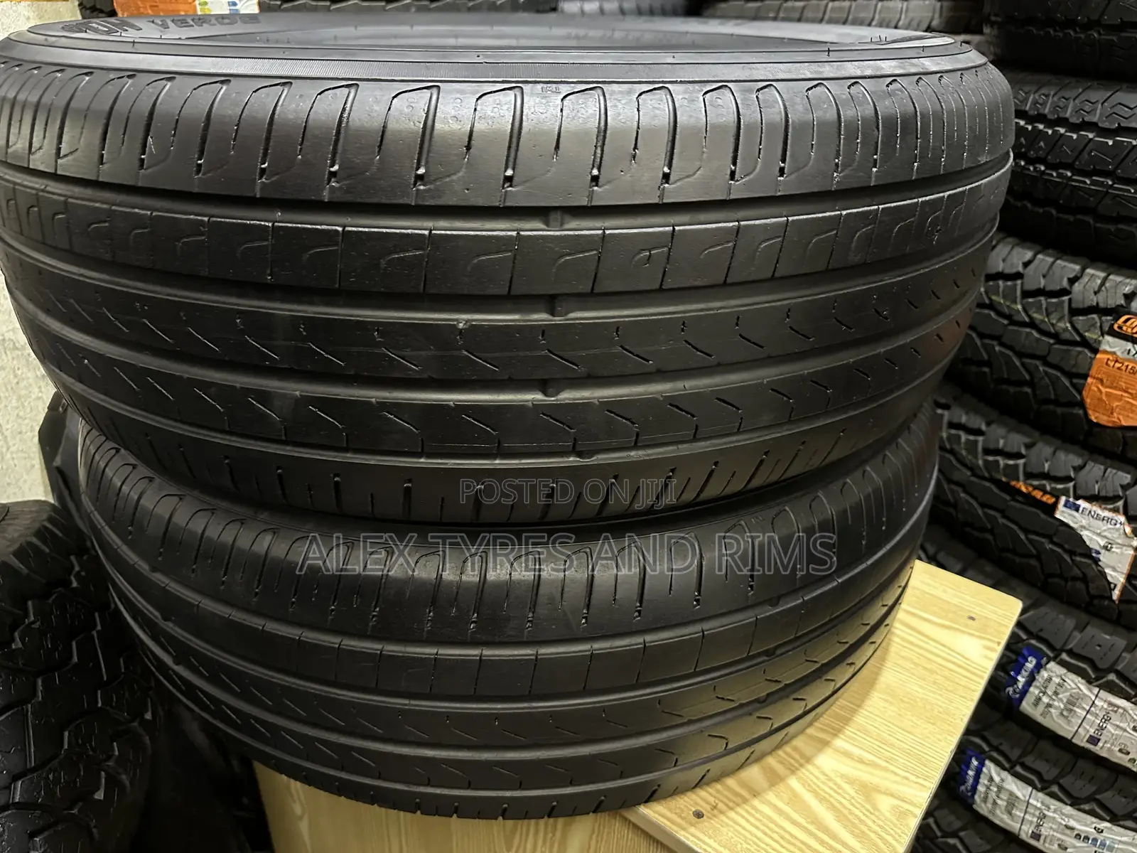 235/65r17 Pirelli Tyres
