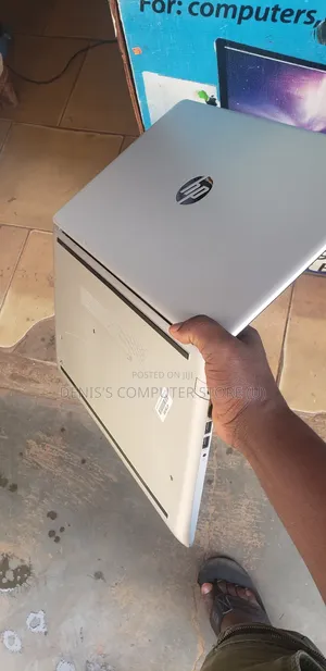 Laptop HP EliteBook 820 G3 8GB Intel Core I3 HDD+SSD 500GB