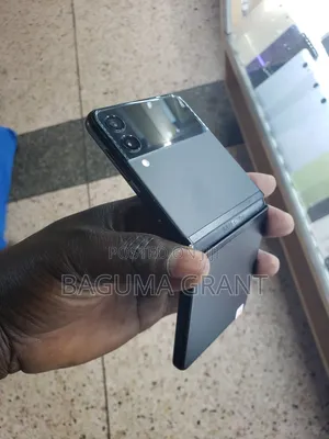 Samsung Galaxy Z Flip 3 128 GB Black