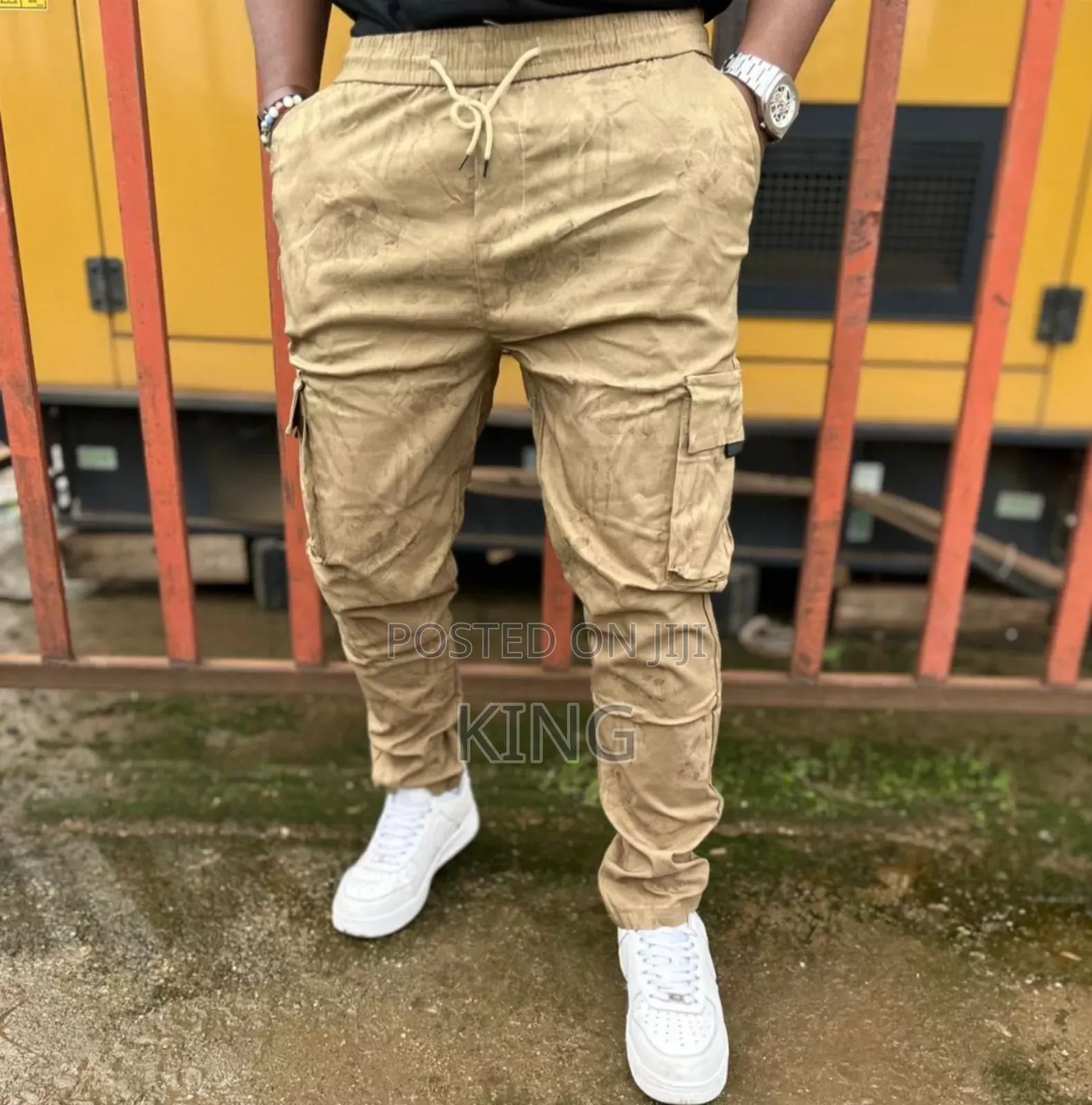 Zara Solo Cargo Pants