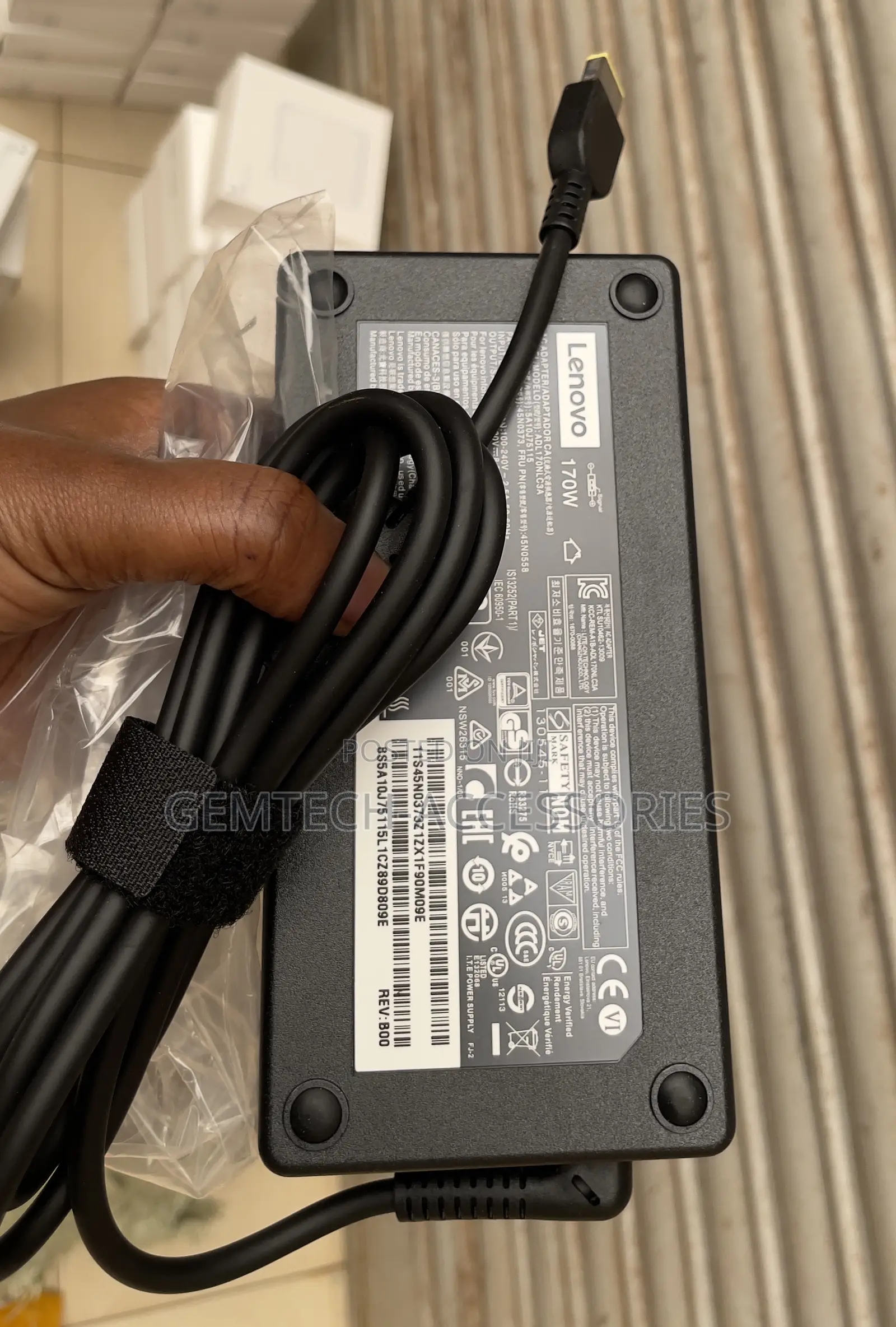 Lenovo 20v 8.5 Usb 170w Laptop Charger