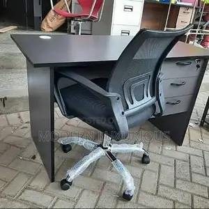 He Airspeed Velocity /of an Unladen/ Swallow Office Desk/