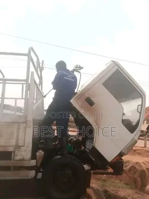 Deep Vehicle Cleaning Services