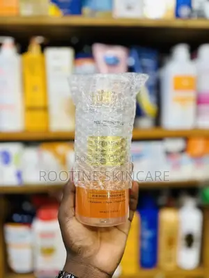Neutriherbs Vitamin C Brightening Toning Body Wash