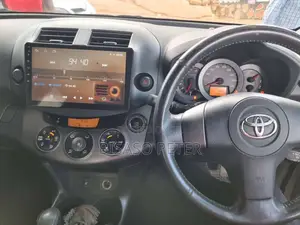 Toyota RAV4 2009 White