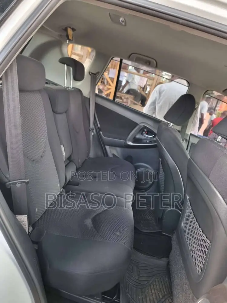 Toyota RAV4 2009 White