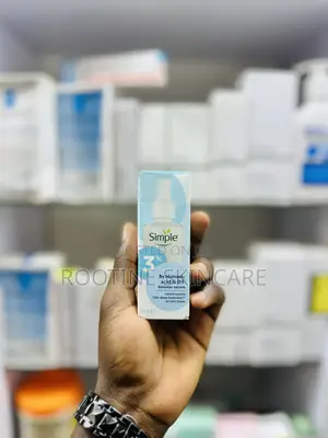 Simple 3% Hyaluronic Acid B5 Booster Serum Face Serum