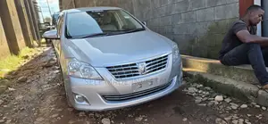 Toyota Premio 2016 Silver